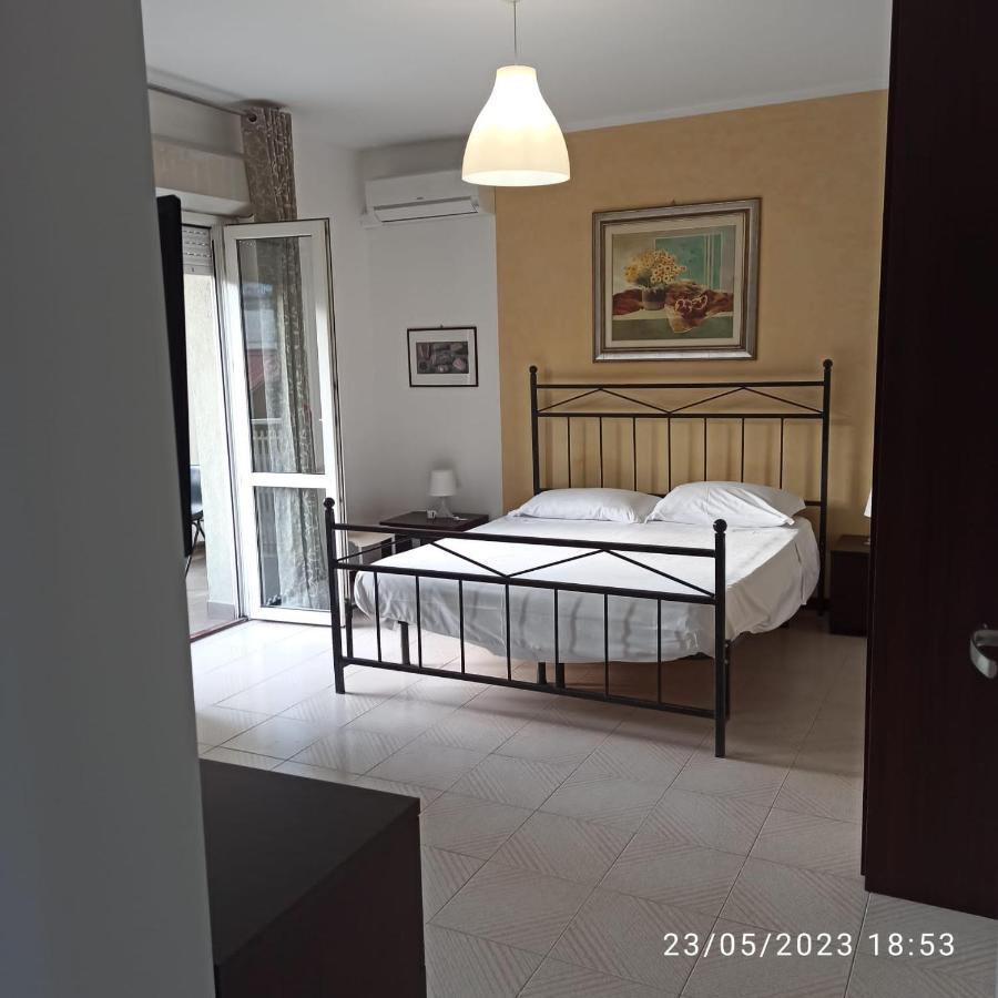 Marina D'Agro Residence Santa Teresa di Riva Kültér fotó