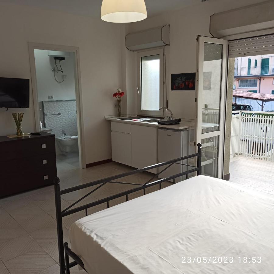 Marina D'Agro Residence Santa Teresa di Riva Kültér fotó